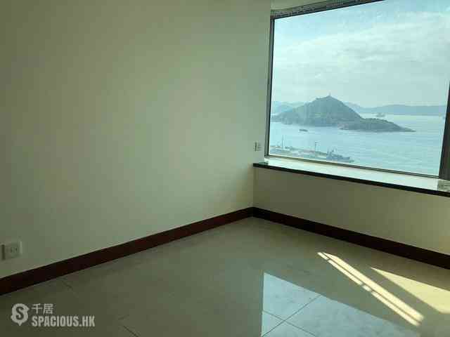 Kennedy Town - The Merton Tower 1 03