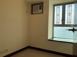Kennedy Town - The Merton Tower 1 07