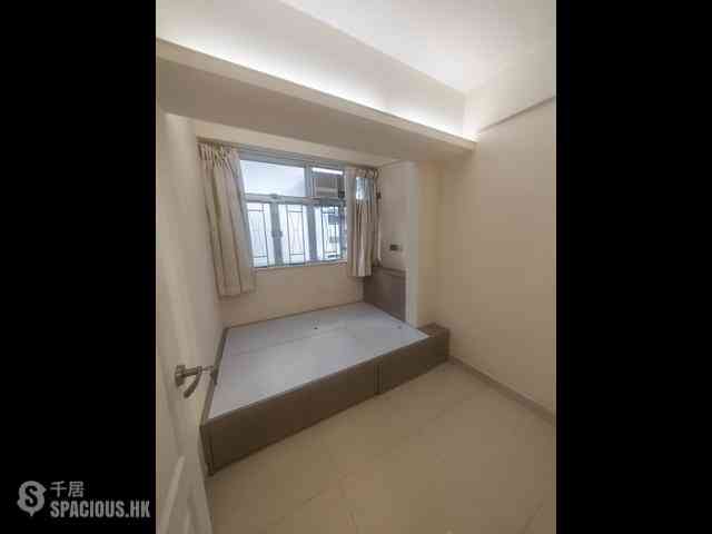Quarry Bay - Tai Kut House 03
