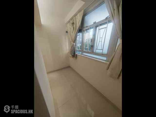 Quarry Bay - Tai Kut House 04