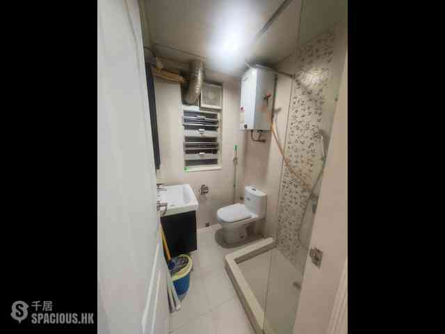 Quarry Bay - Tai Kut House 06