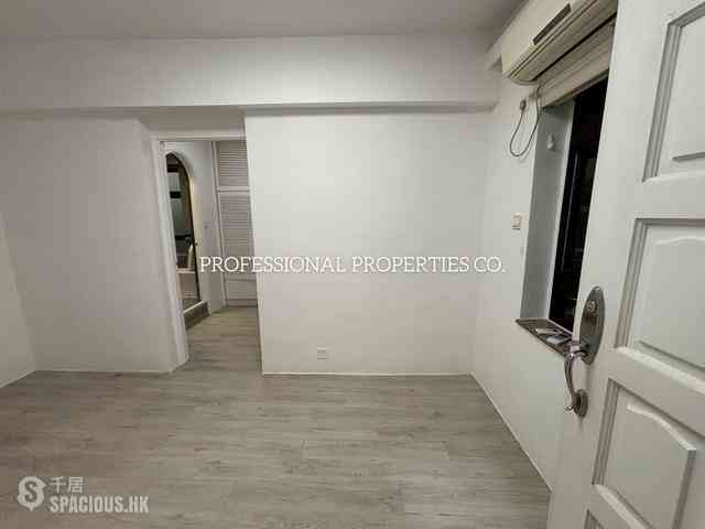 Mid Levels Central - Rich Court 02