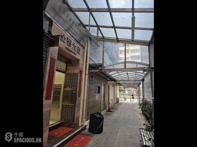 灣仔 - 金碧大廈 02