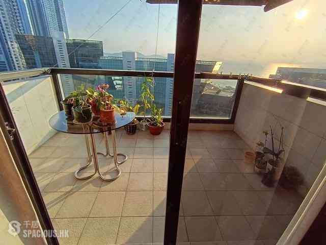 Pok Fu Lam - Baguio Villa Block 48 01