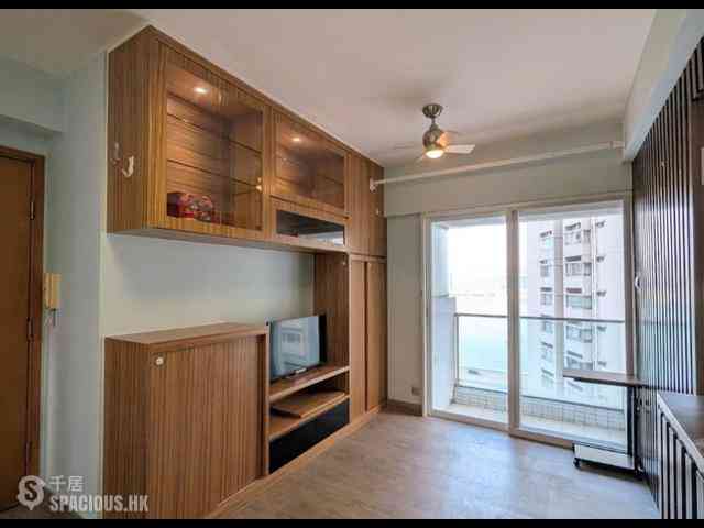 North Point - The Harbourside 02