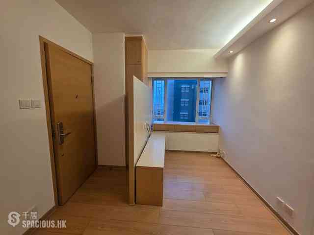 Mid Levels West - Cartwright Gardens 02