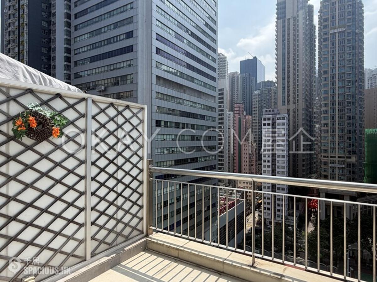 Wan Chai - Hip Sang Building 01