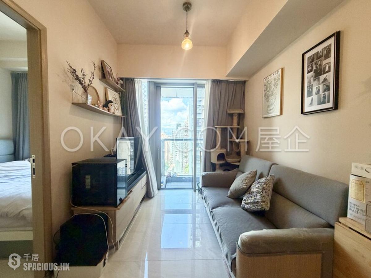 Sai Ying Pun - King's Hill 01
