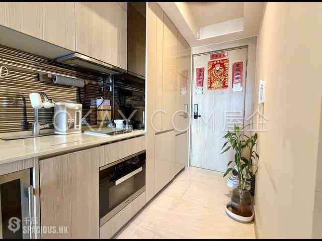 Sai Ying Pun - King's Hill 06