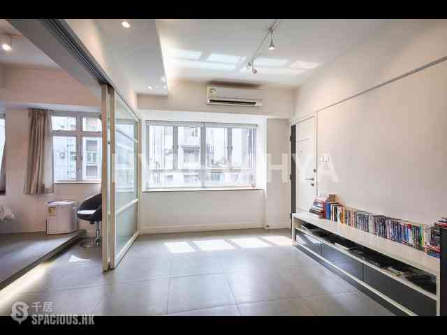 Sheung Wan - Shun Loong Building 04