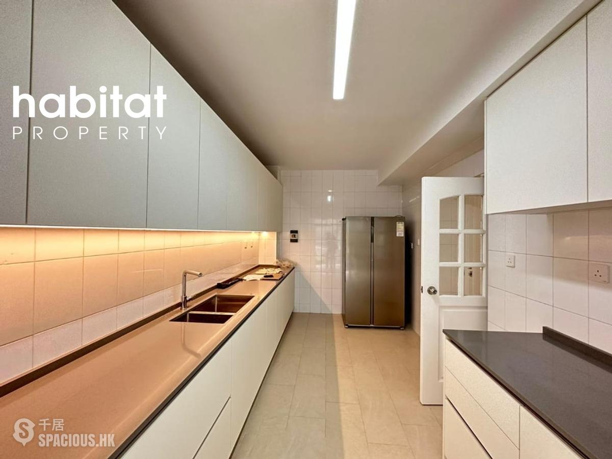 Mid Levels Central - Estoril Court 01