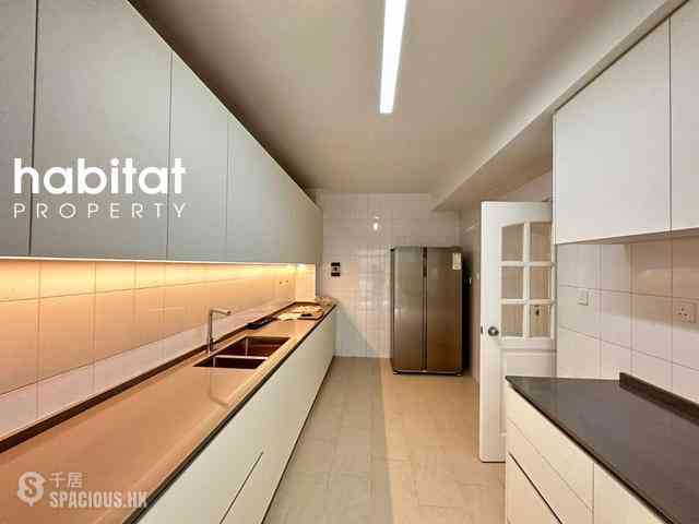 Mid Levels Central - Estoril Court 01