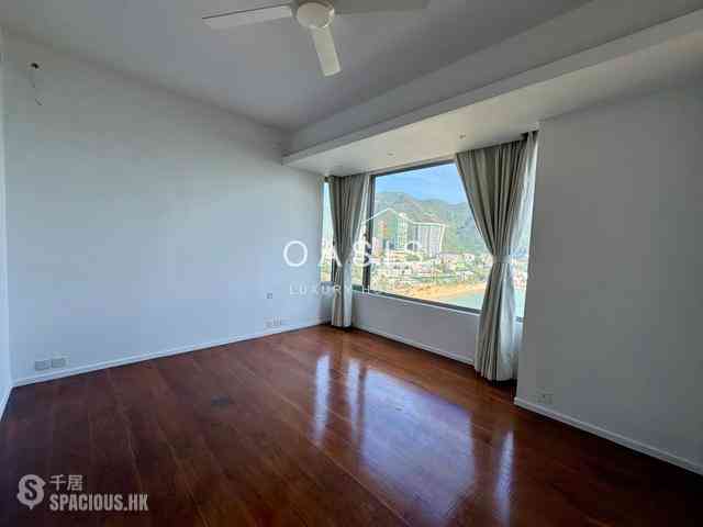 Repulse Bay - The Beachfront 09