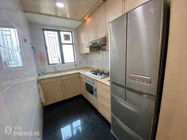 Shek Tong Tsui - The Belcher's Phase 1 Block 3 07