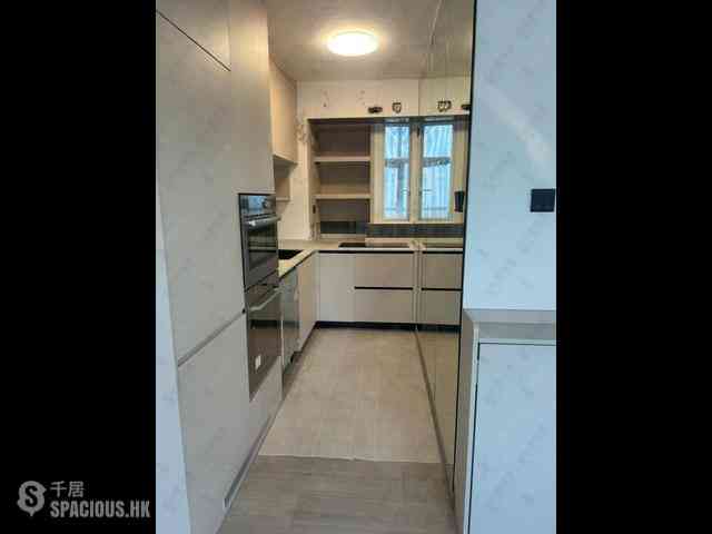 Mid Levels Central - Ying Fai Court 05