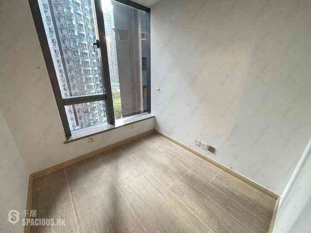 Wong Chuk Hang - The Southside Phase 4B 03