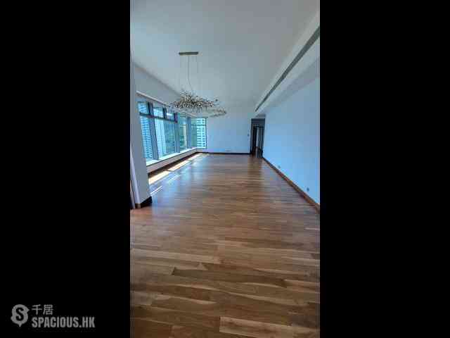 Repulse Bay - Grosvenor Place 03