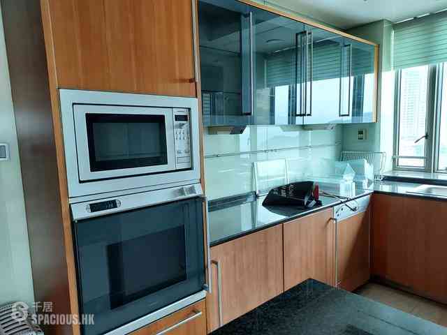 Repulse Bay - Grosvenor Place 06
