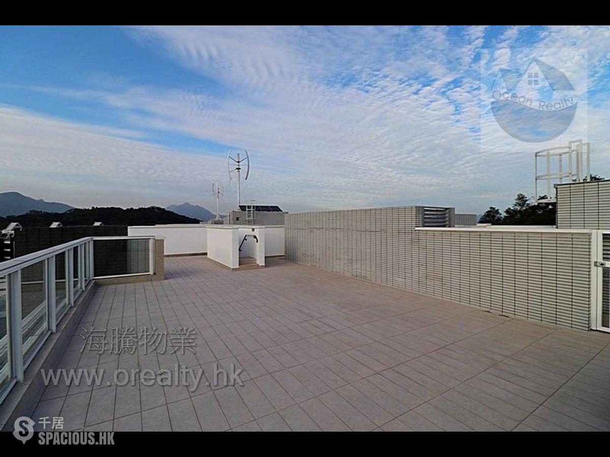 Clear Water Bay - Mount Pavilia 01