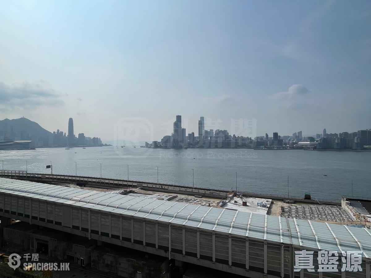 Fortress Hill - Harbour Glory Block 8 01