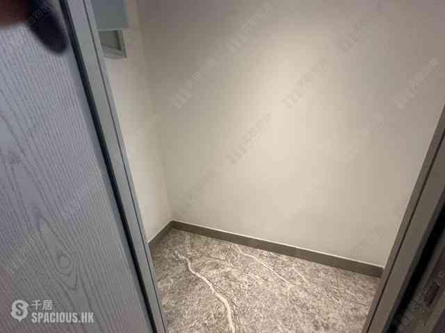 Wong Chuk Hang - The Southside Phase 3C Blue Coast II Tower 5 09