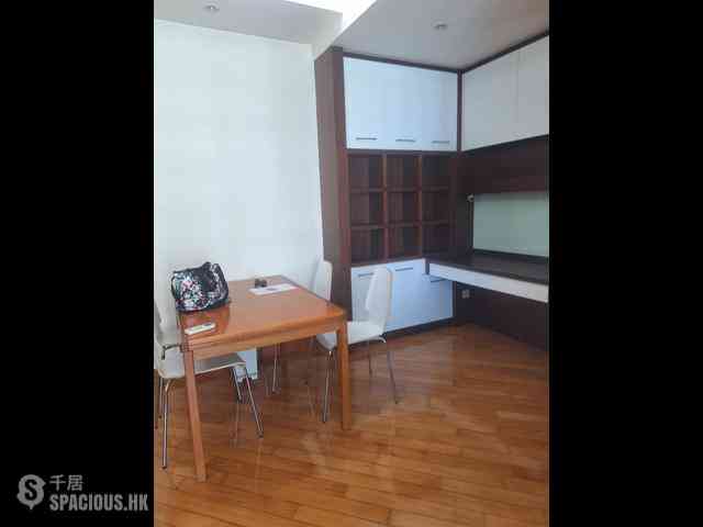 Hung Hom - Royal Peninsula Block 1 03