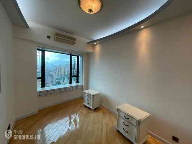 Hung Hom - Royal Peninsula Block 1 04