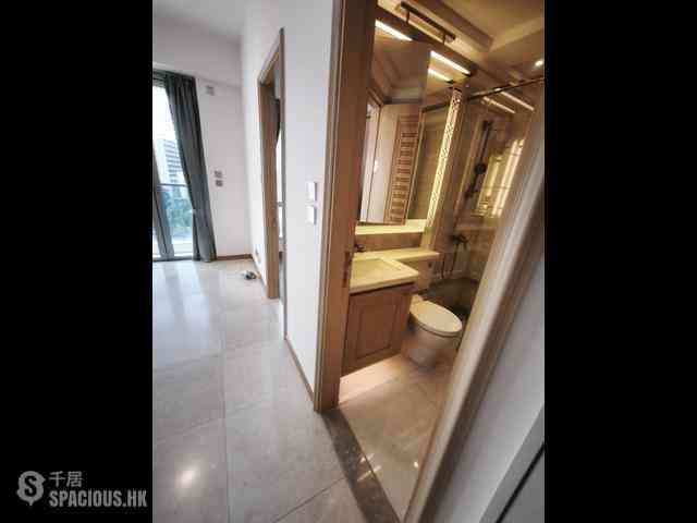 Sai Ying Pun - 63, Pokfulam 10