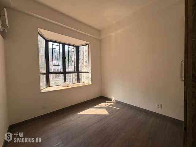 Sai Ying Pun - Kwong Fung Terrace 05