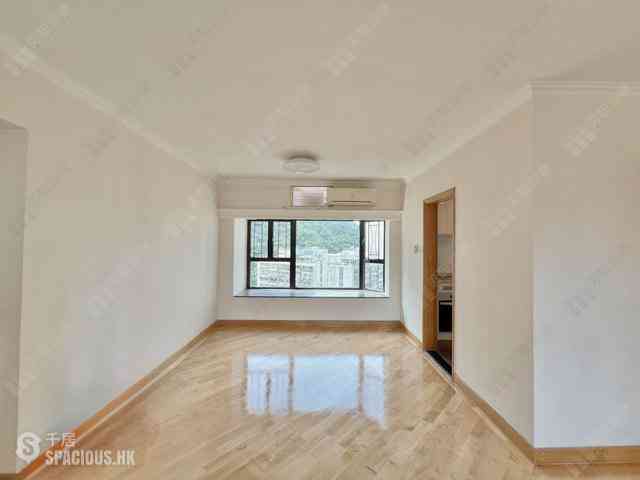 Mid Levels Central - Flourish Court 02