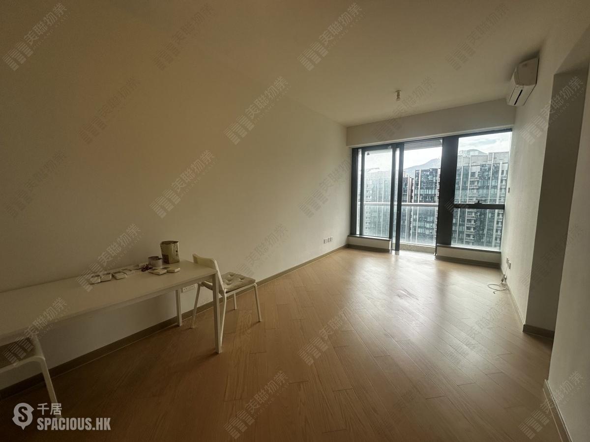 Wong Chuk Hang - The Southside Phase 1 Southland Tower 2A 01