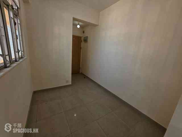 Sai Ying Pun - Wah Lee Building 06