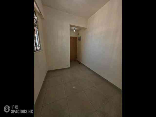Sai Ying Pun - Wah Lee Building 07