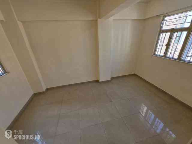 Sai Ying Pun - Wah Lee Building 02