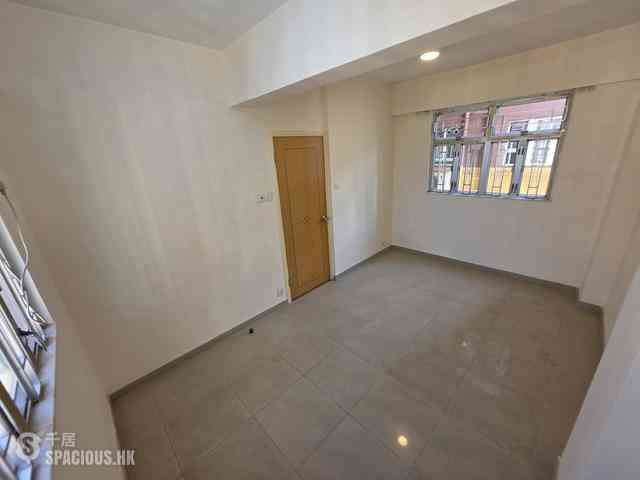 Sai Ying Pun - Wah Lee Building 03