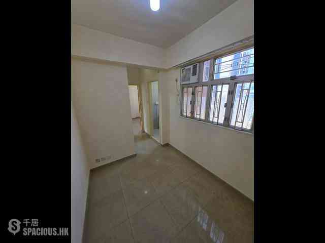 Sai Ying Pun - Wah Lee Building 01