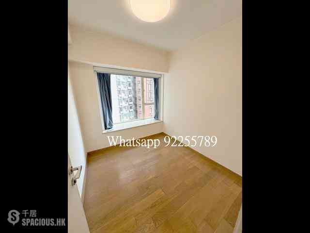 Soho - Centrestage 07
