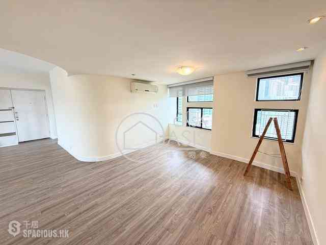 Mid Levels Central - Birchwood Place 01