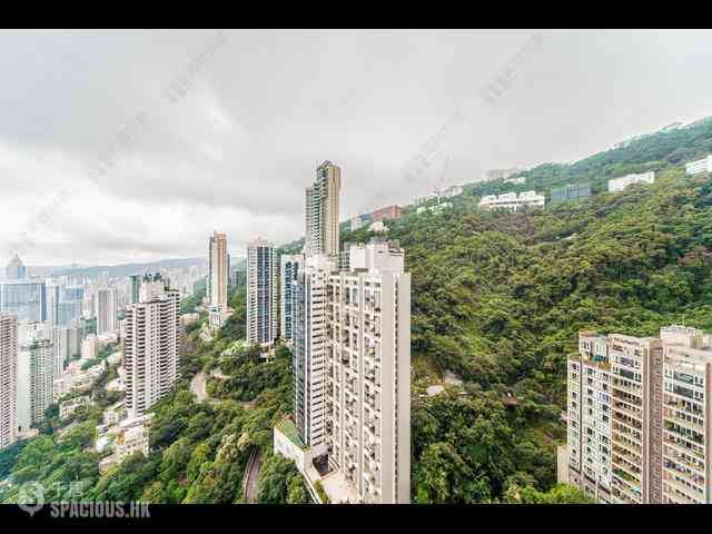 Mid Levels Central - Clovelly Court 01