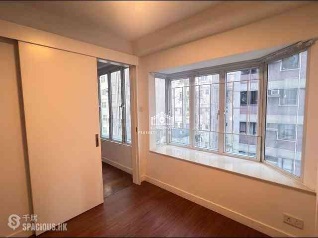 Mid Levels Central - Sherwood Court 04