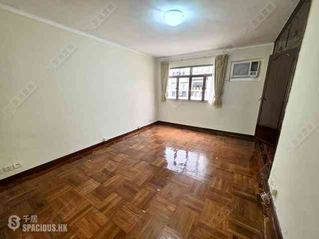 Happy Valley - Antonia House 08