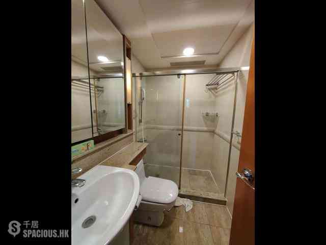 Hung Hom - Royal Peninsula Block 1 06
