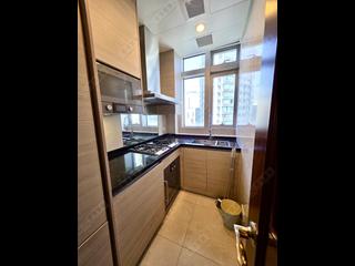 Wan Chai - The Avenue 09
