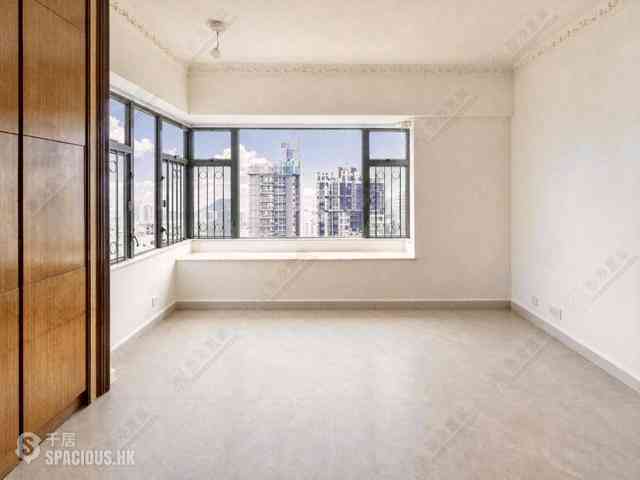 Mid Levels Central - Robinson Place 06