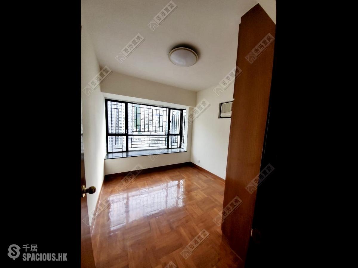 Mid Levels Central - The Grand Panorama 01