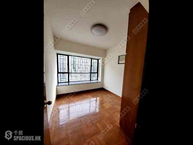 Mid Levels Central - The Grand Panorama 01