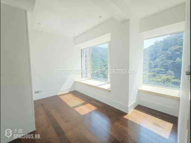 Tai Hang - The Legend 10