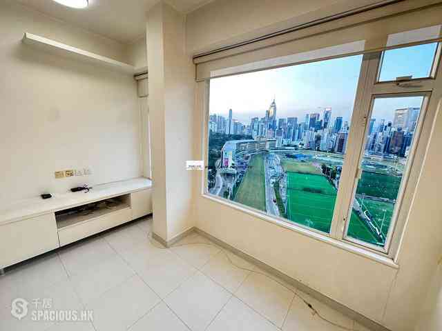 Happy Valley - Unique Tower 01