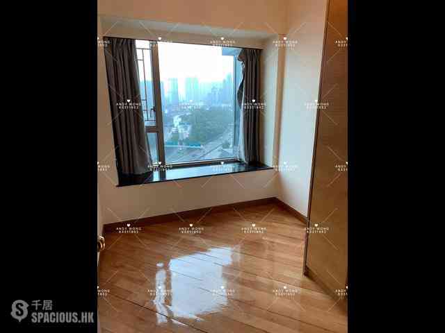 West Kowloon - Sorrento 05