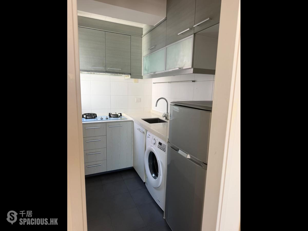 Sai Ying Pun - Aspen Court 01